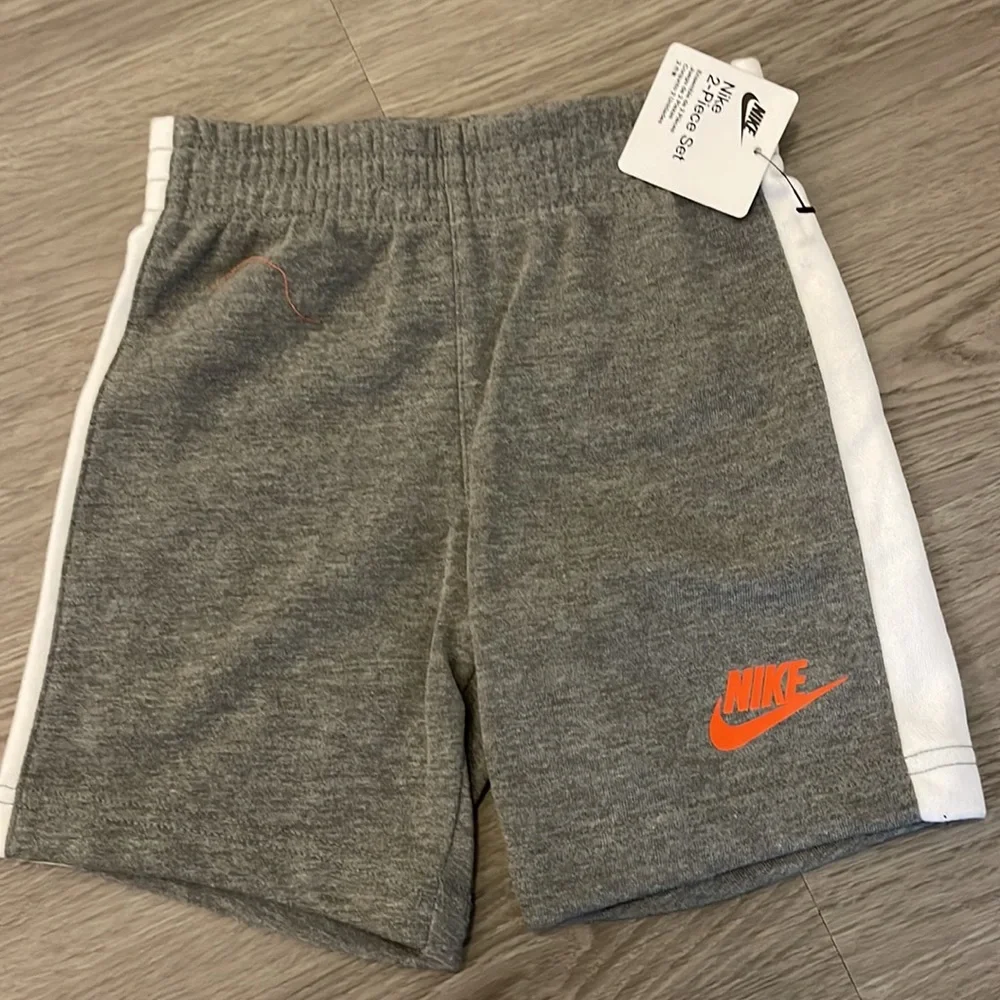 NWT Nike short set - Picture 3 of 4
